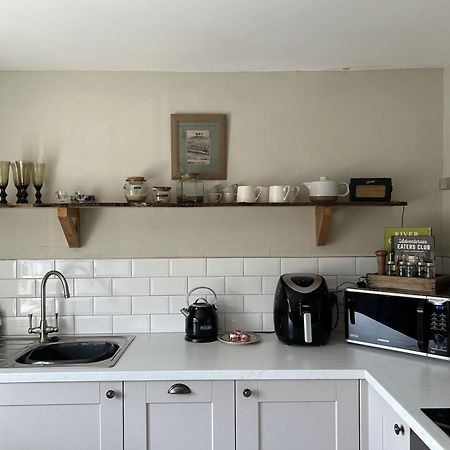 Bridport Town Centre Flat Apartment ภายนอก รูปภาพ