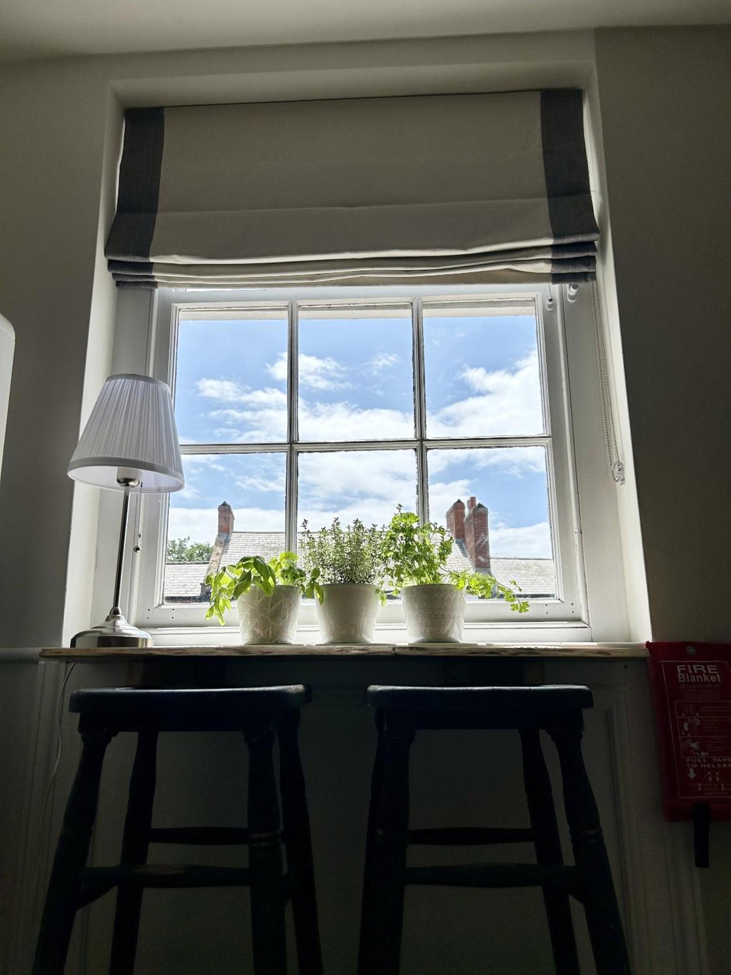 Bridport Town Centre Flat Apartment ภายนอก รูปภาพ